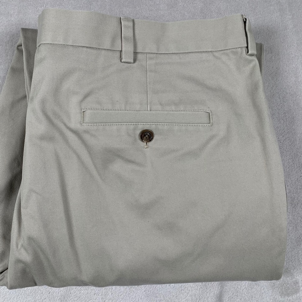 Brooks Brothers Chino Pants Mens 42x32 Khaki Pleated Thompson Advantage Cotton